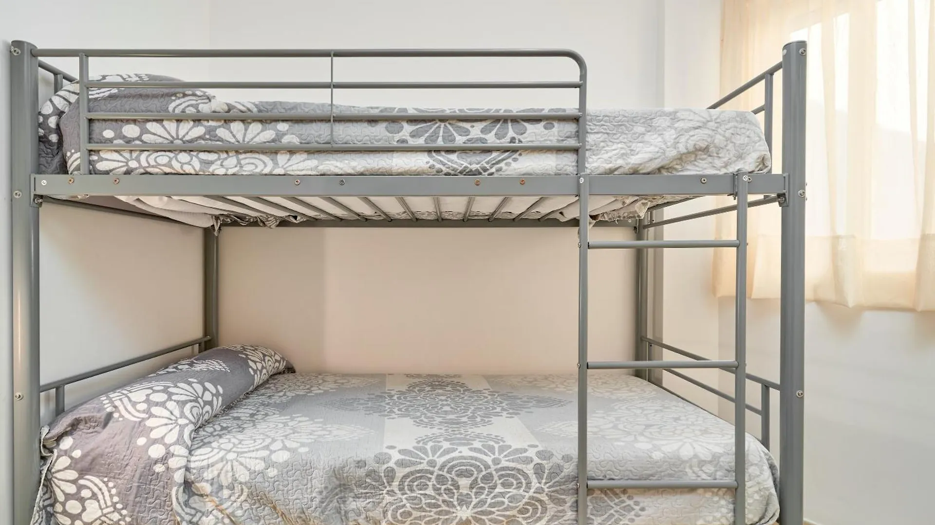 公寓 Apartamento Lola 1 内尔哈 西班牙